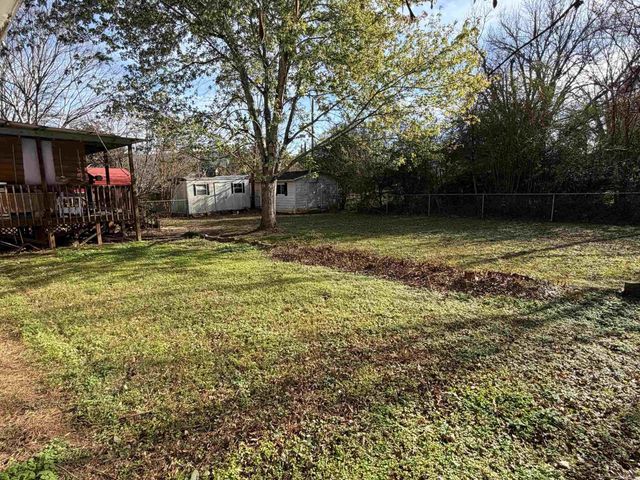 1211 W Quitman Street, Heber Springs, AR 72543