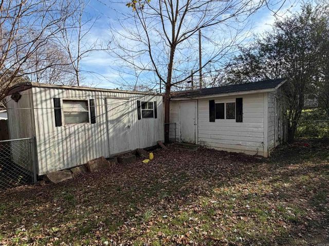 1211 W Quitman Street, Heber Springs, AR 72543