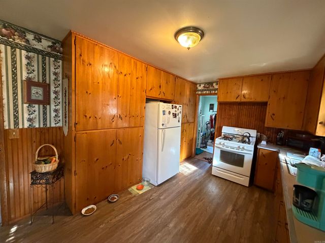 1211 W Quitman Street, Heber Springs, AR 72543