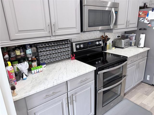 1403 EMERALD HILL WAY, Valrico, FL 33594