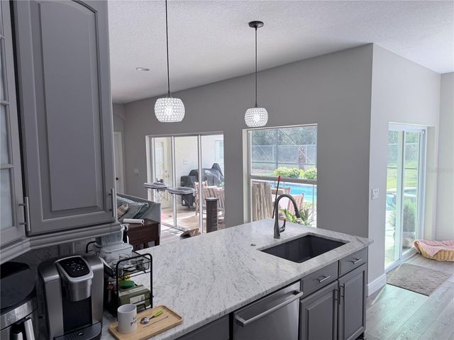 1403 EMERALD HILL WAY, Valrico, FL 33594