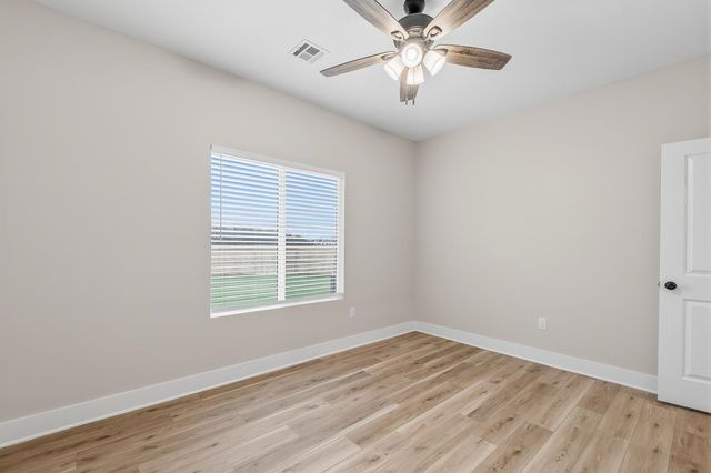 17142 W Lawson Cir, Goddard, KS 67052