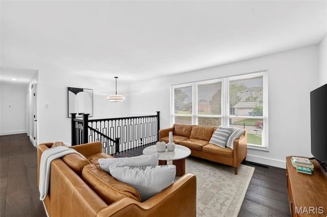 11029 Patrina Court, St Louis, MO 63126