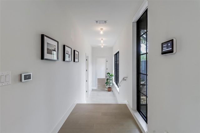 1402 Drake Ave, Austin, TX 78704