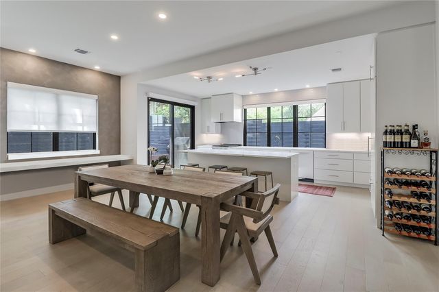 1402 Drake Ave, Austin, TX 78704