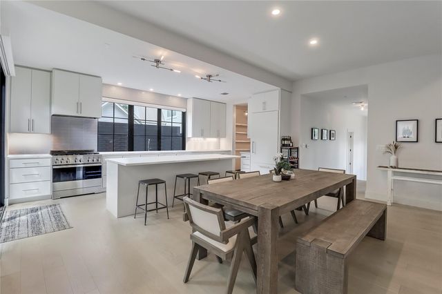 1402 Drake Ave, Austin, TX 78704