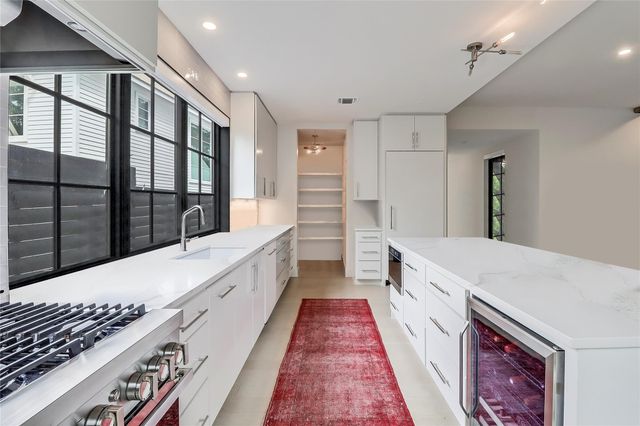 1402 Drake Ave, Austin, TX 78704