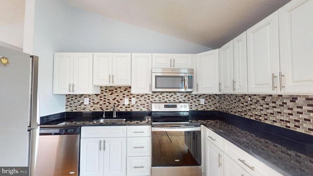 7701 IVY OAK DR, Gaithersburg, MD 20877