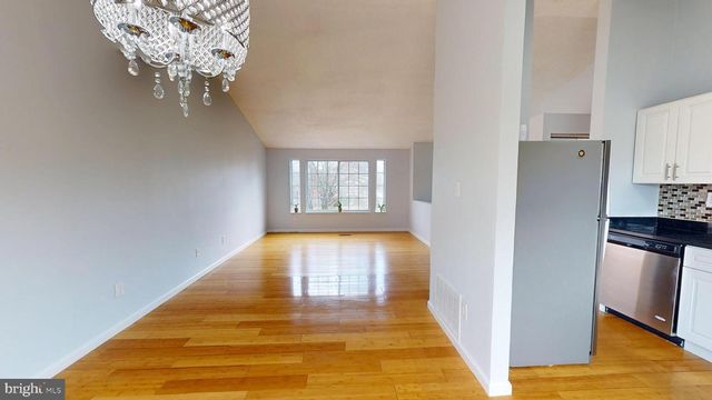 7701 IVY OAK DR, Gaithersburg, MD 20877