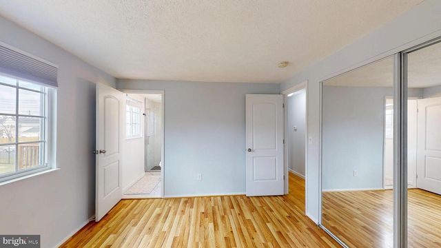 7701 IVY OAK DR, Gaithersburg, MD 20877