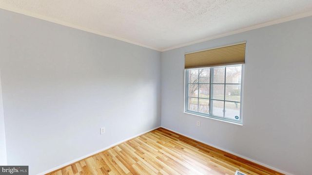 7701 IVY OAK DR, Gaithersburg, MD 20877