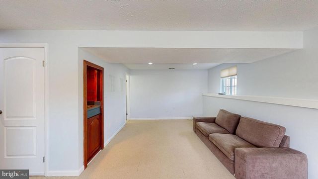 7701 IVY OAK DR, Gaithersburg, MD 20877