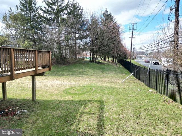 7701 IVY OAK DR, Gaithersburg, MD 20877