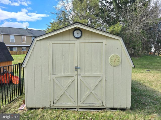 7701 IVY OAK DR, Gaithersburg, MD 20877