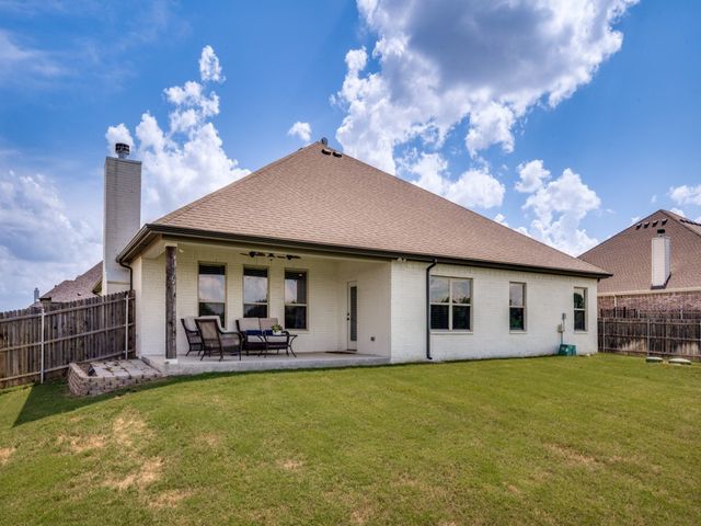 14712 Crystal Spring Drive, Justin, TX 76247