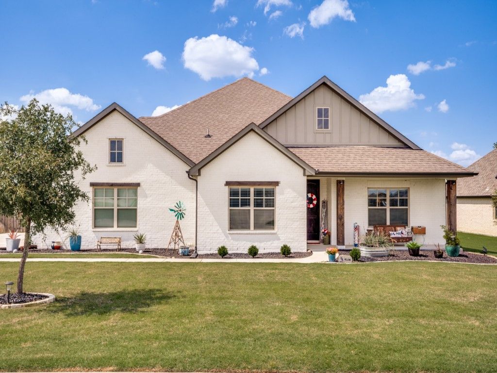 14712 Crystal Spring Drive, Justin, TX 76247