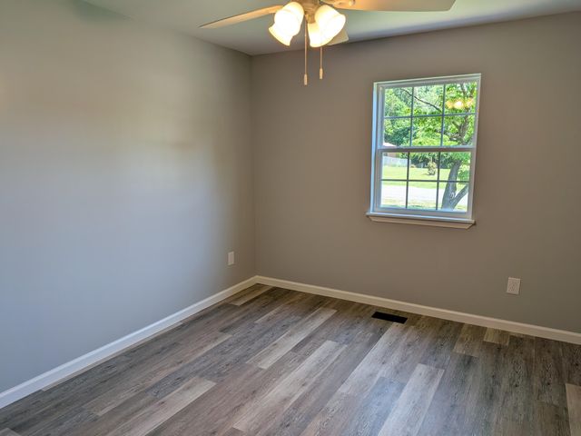 141 Redwood Avenue, Dayton, TN 37321