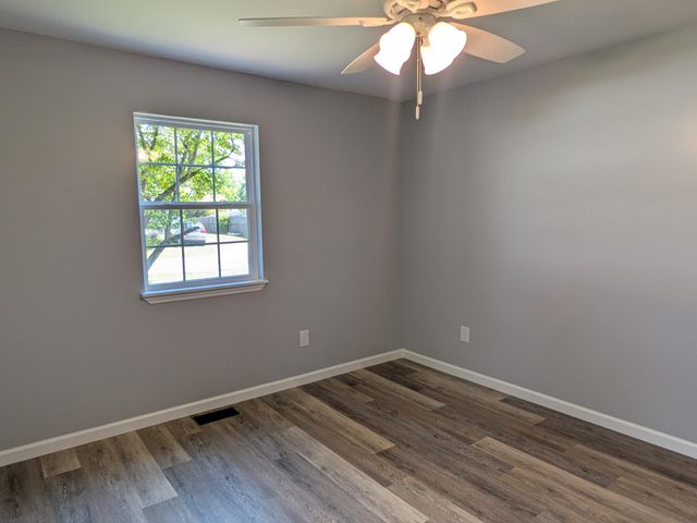 141 Redwood Avenue, Dayton, TN 37321
