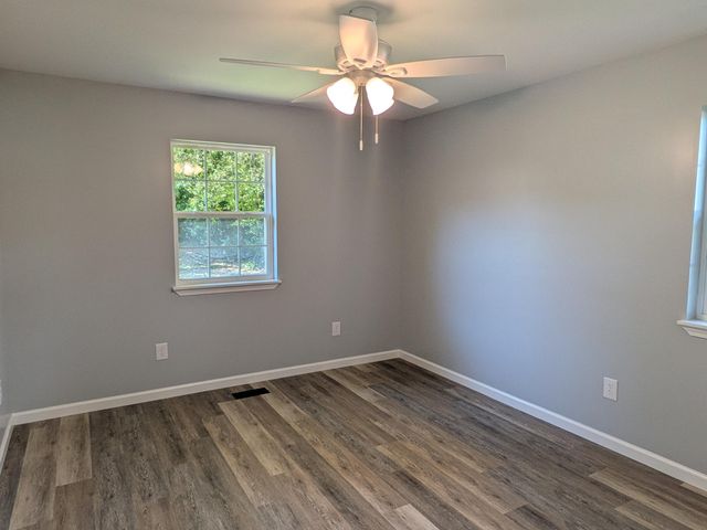 141 Redwood Avenue, Dayton, TN 37321