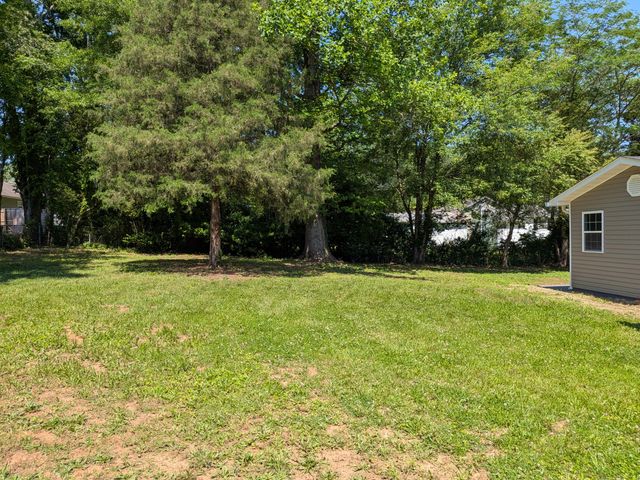 141 Redwood Avenue, Dayton, TN 37321