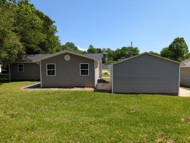 141 Redwood Avenue, Dayton, TN 37321