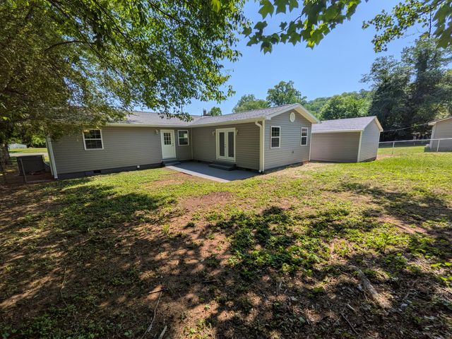 141 Redwood Avenue, Dayton, TN 37321