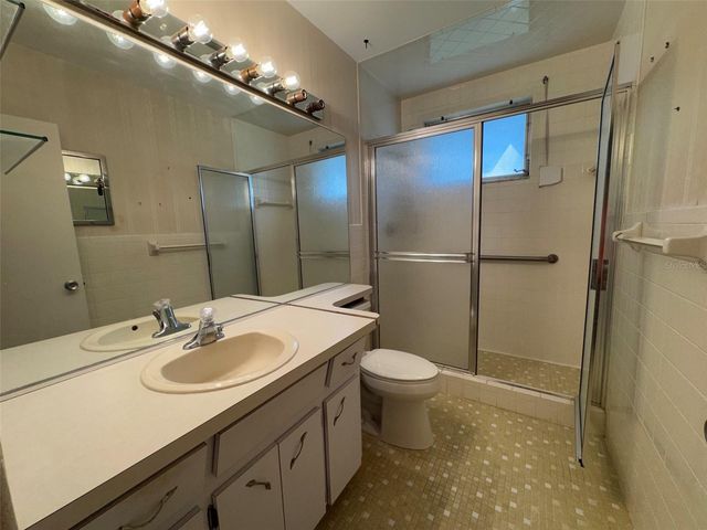 2402 ECUADORIAN WAY 40, Clearwater, FL 33763