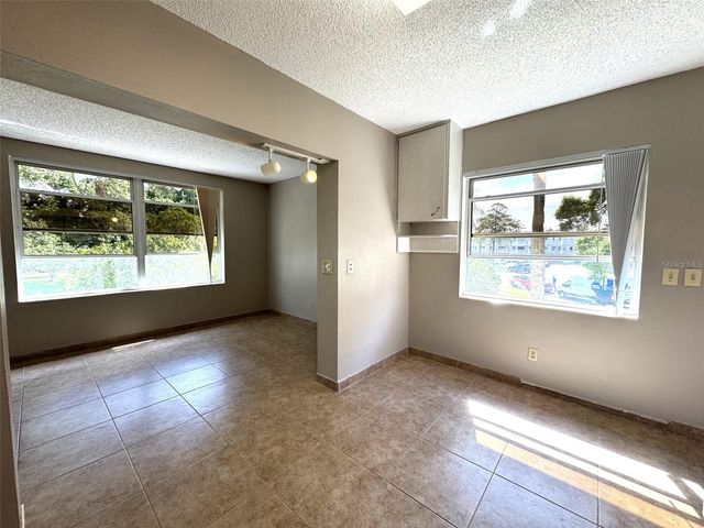 2402 ECUADORIAN WAY 40, Clearwater, FL 33763