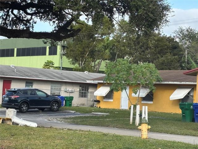 3691 SW 60th Ter, Miramar, FL 33023