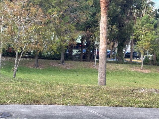 3691 SW 60th Ter, Miramar, FL 33023