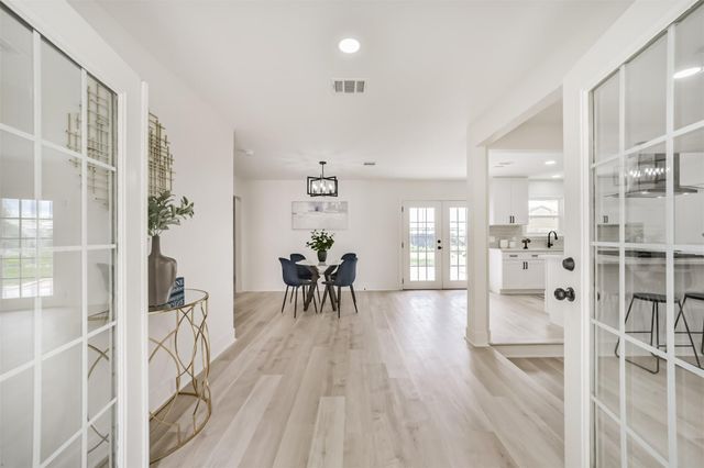 1110 Dunstan Road, Pasadena, TX 77502