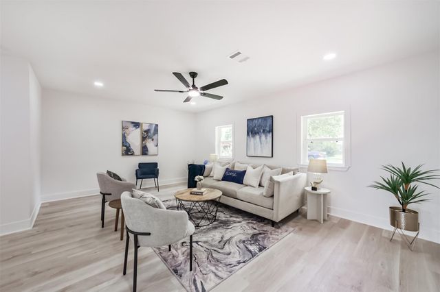1110 Dunstan Road, Pasadena, TX 77502