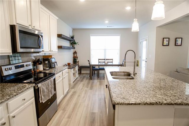 5329 Fox Hill Lane, Oakwood, GA 30566