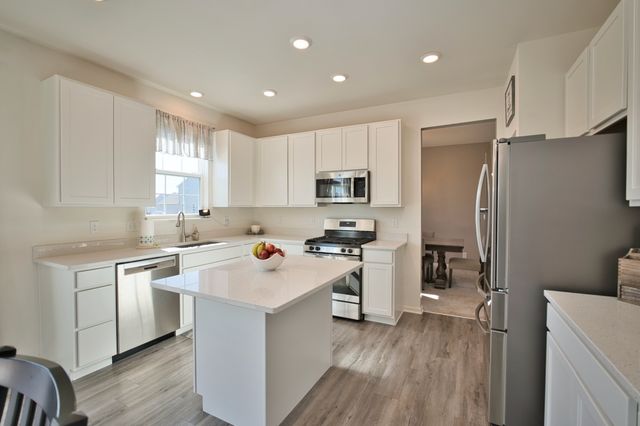 574 Coach Road, Yorkville, IL 60560