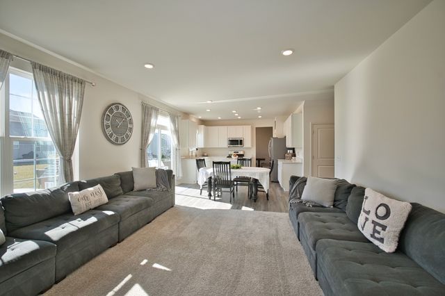 574 Coach Road, Yorkville, IL 60560