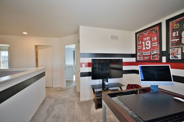 574 Coach Road, Yorkville, IL 60560