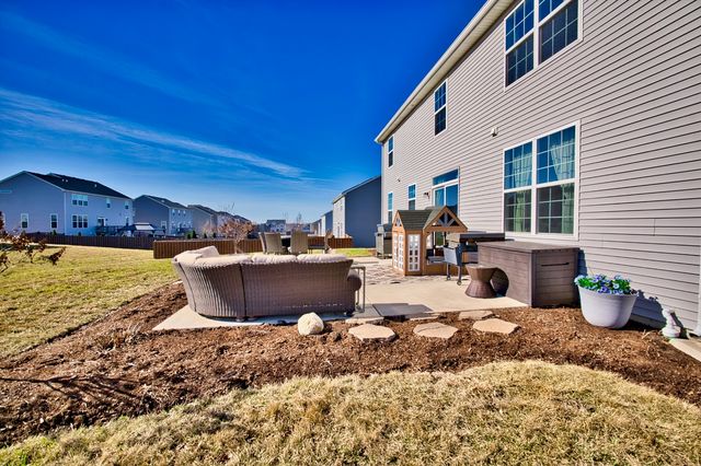 574 Coach Road, Yorkville, IL 60560