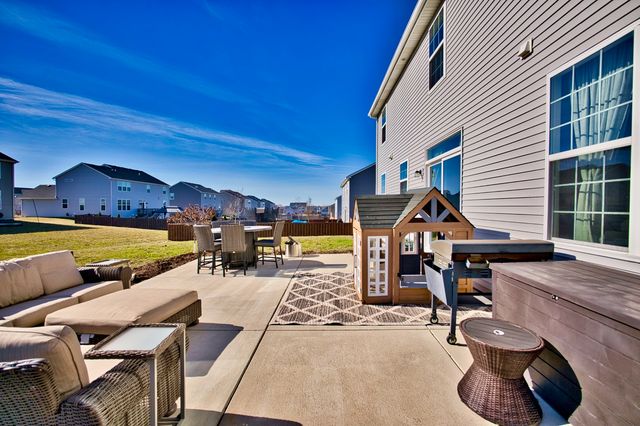 574 Coach Road, Yorkville, IL 60560