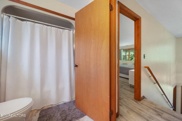 1139 Glades Rd, Gatlinburg, TN 37738