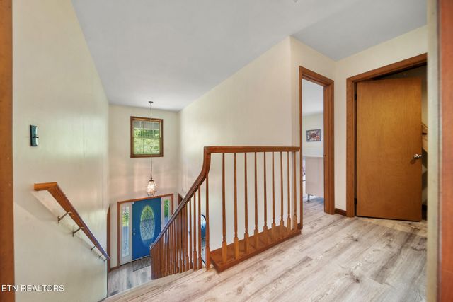 1139 Glades Rd, Gatlinburg, TN 37738