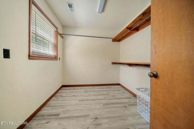 1139 Glades Rd, Gatlinburg, TN 37738