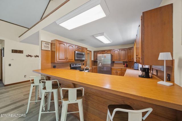 1139 Glades Rd, Gatlinburg, TN 37738