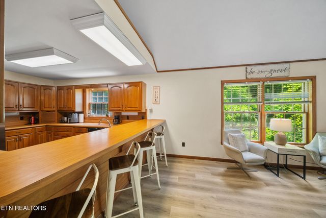 1139 Glades Rd, Gatlinburg, TN 37738