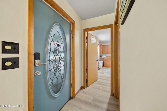 1139 Glades Rd, Gatlinburg, TN 37738