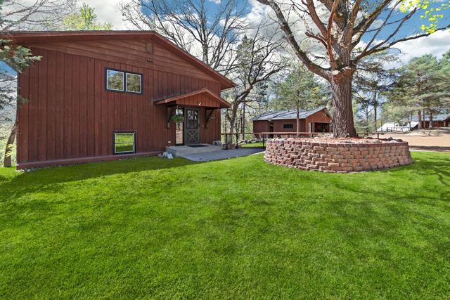 327 Krattley Lane, Hudson, WI 54016