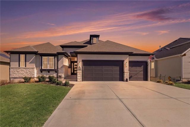 17235 S Allman Road, Olathe, KS 66062