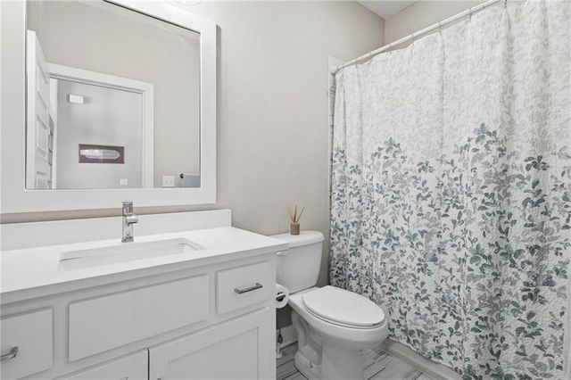 17235 S Allman Road, Olathe, KS 66062