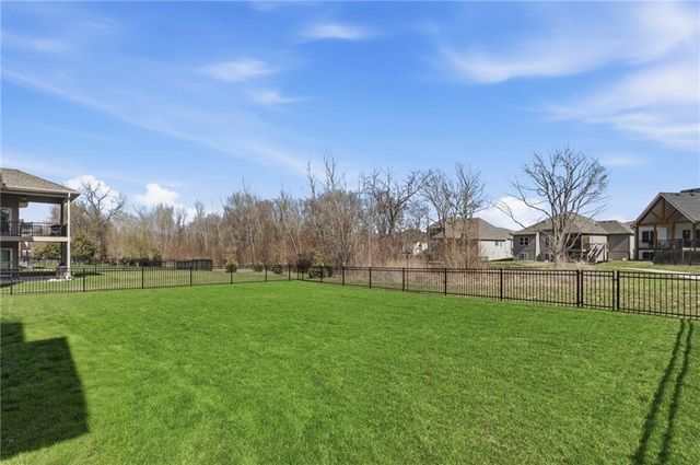 17235 S Allman Road, Olathe, KS 66062