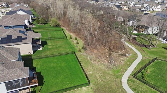 17235 S Allman Road, Olathe, KS 66062