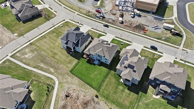 17235 S Allman Road, Olathe, KS 66062